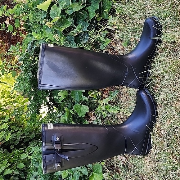 Hunter Black Winter Rain Boots Waterproof Durable - Picture 4 of 14